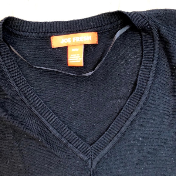 Joe Fresh Sweater - Picture 3 of 5